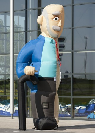 Opblaasbare halve abraham pop met een wandelstok