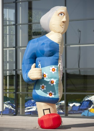 Opblaasbare Halve Sarah pop met de duim omhoog