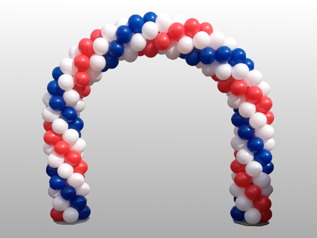 Ballonnenboog met rood-wit-blauwe ballonnen